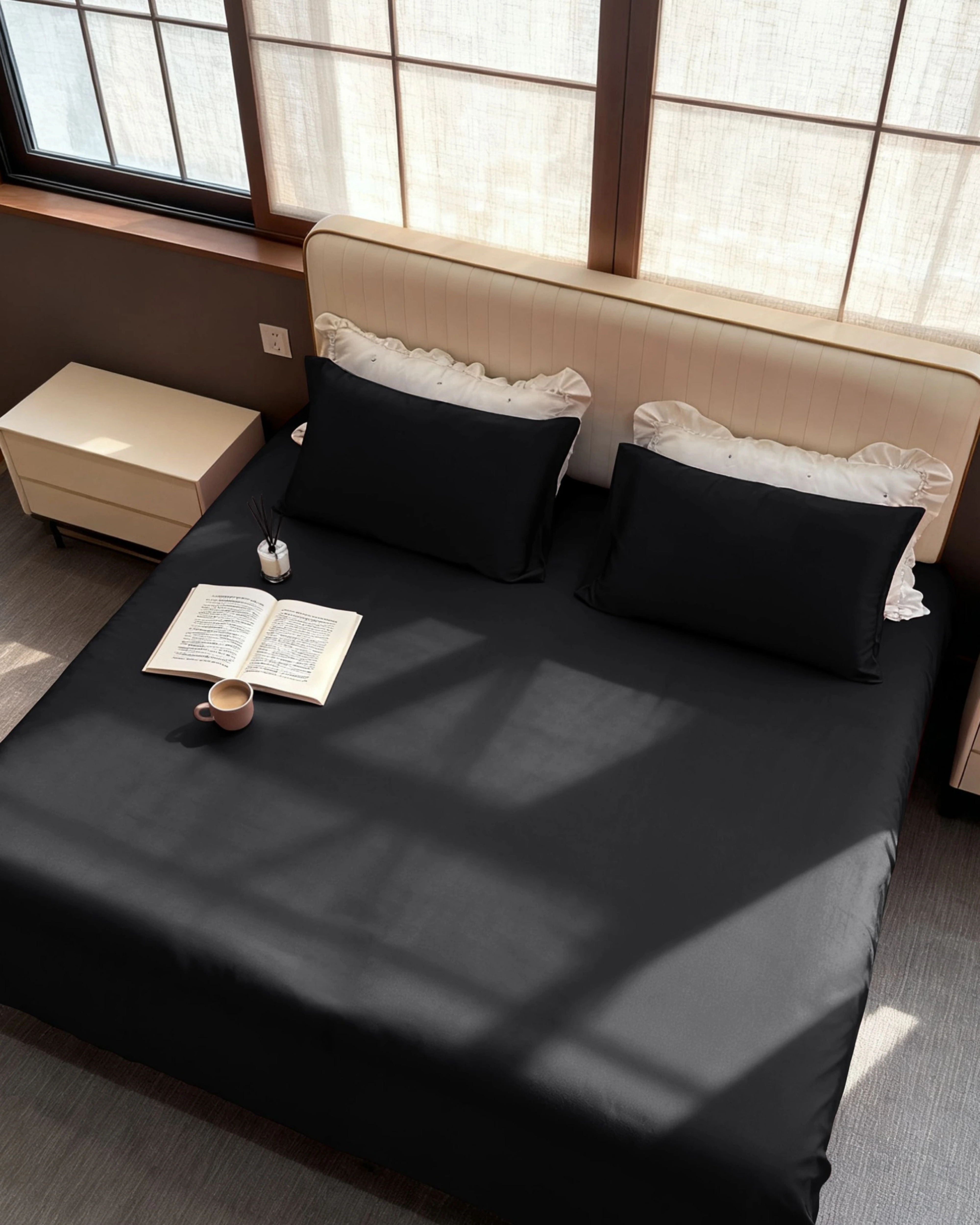Noir Black Bedsheet Set